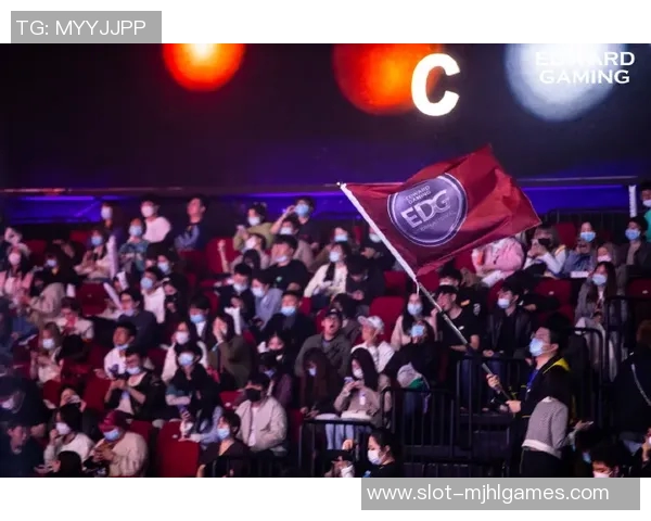 FPX战队S15赛季转型之路全景揭秘与电竞比分分析