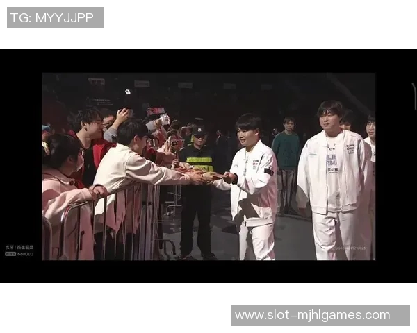 赛后复盘LNG与BLG的竞技状态分析与未来展望